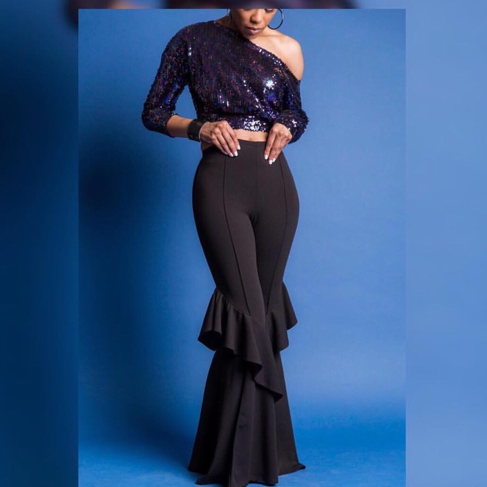 HIGH RISE WIDE LEGS PANTS WITH RUFFLE DETAILS
